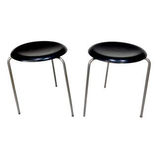 Black Dot Model 3170 Stools by Arne Jacobsen for Fritz Hansen, Denmark, 1960s, Set of 2 For Sale