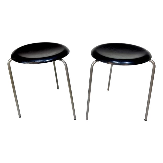 Black Dot Model 3170 Stools by Arne Jacobsen for Fritz Hansen, Denmark, 1960s, Set of 2 For Sale