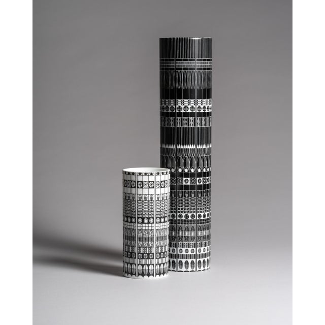 Hans Theo Baumann Graphic Porcelain Vase Duo for Rosenthal, Germany, Designed 1963 A refined pair of porcelain vases...