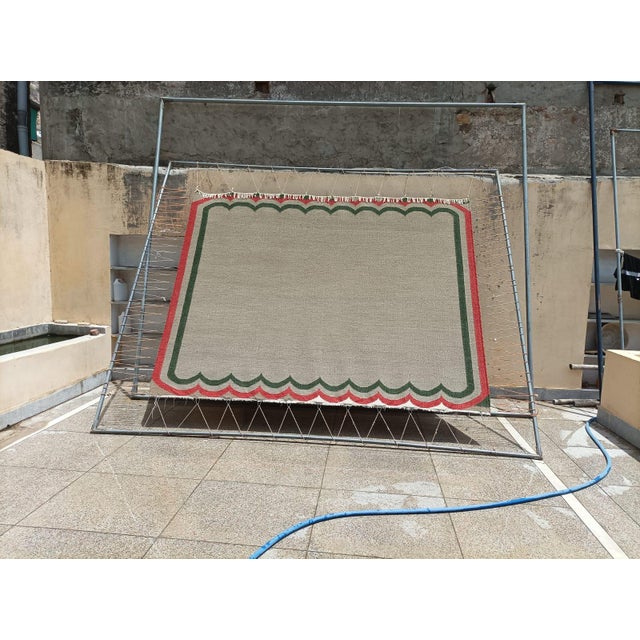 Handmade Woolen Scalloped Edge Rug, Beige With Green and Coral Red Border - 6'x9' For Sale - Image 11 of 11