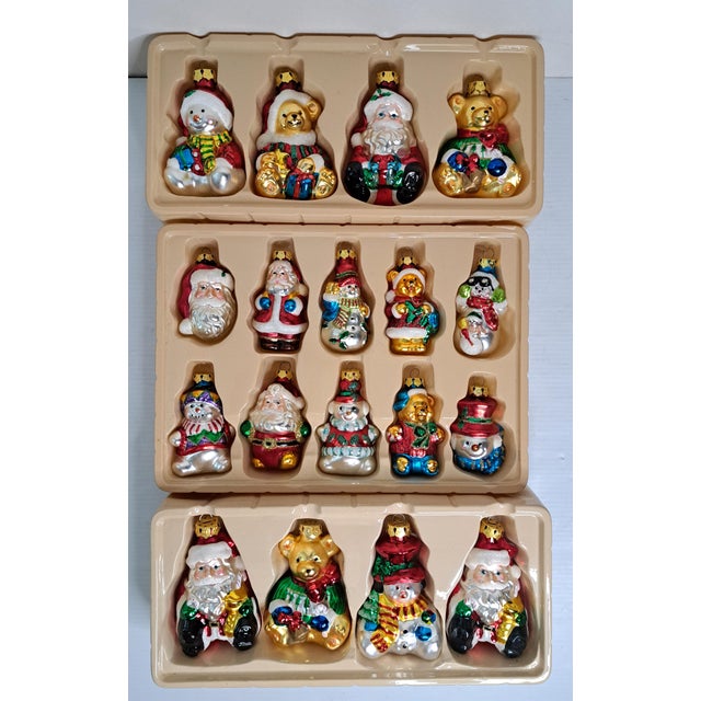 Vintage Grandeur Noel 19‑Pc Glass Ornament Christmas Tree 29" Tabletop Display For Sale - Image 4 of 13