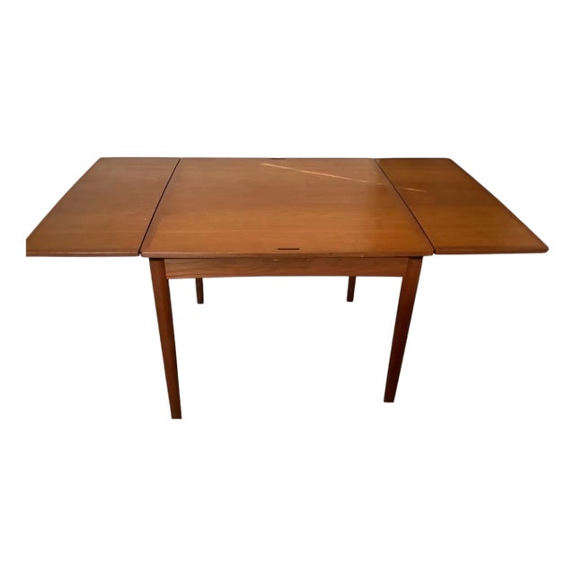 Mid-Century Danish Teak Expandable Dining Table – 1960s For Sale