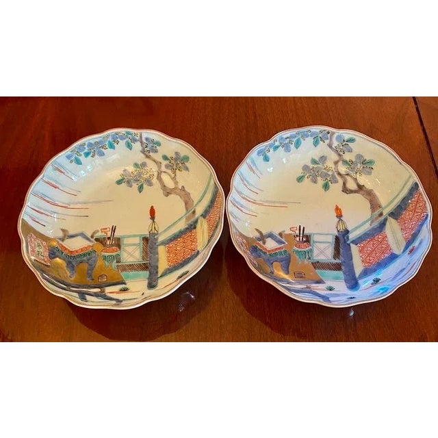 Late 19th Century Pair of Antique Japanese Porcelain Dishes For Sale - Image 10 of 10