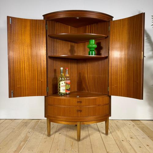 Mid-Century Modern Teak Corner Cabinet with Doors For Sale - Image 3 of 10