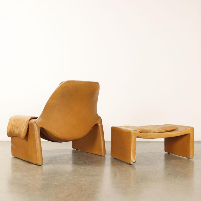 Set of P 60 Armchair and Ottoman attributed to Vittorio Introini for Saporiti Italia For Sale - Image 10 of 13