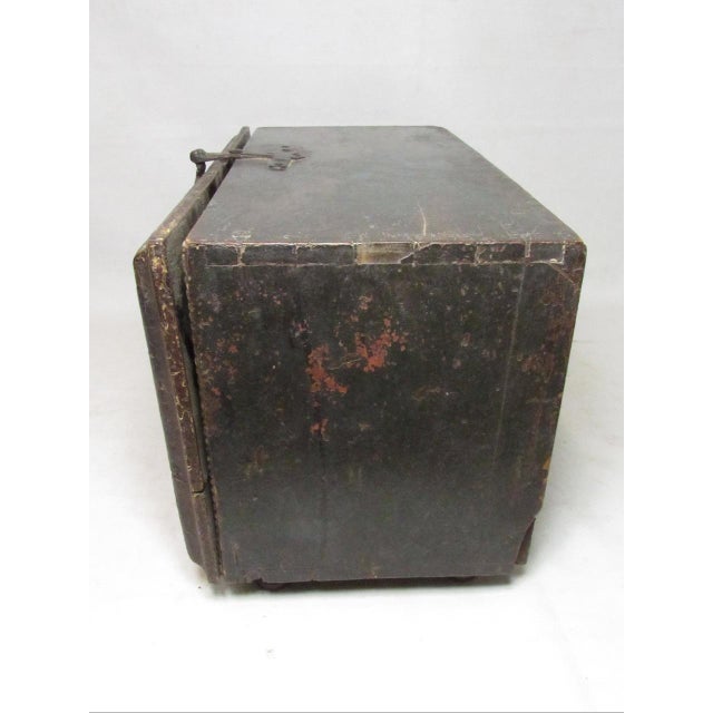 17th. Century Indo-Portuguese Vargueno For Sale - Image 9 of 12