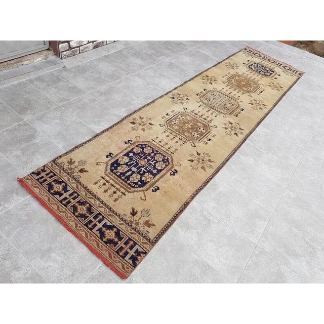 Textile 1960s Beige and Blue Vintage Hallway Runner For Sale - Image 7 of 10