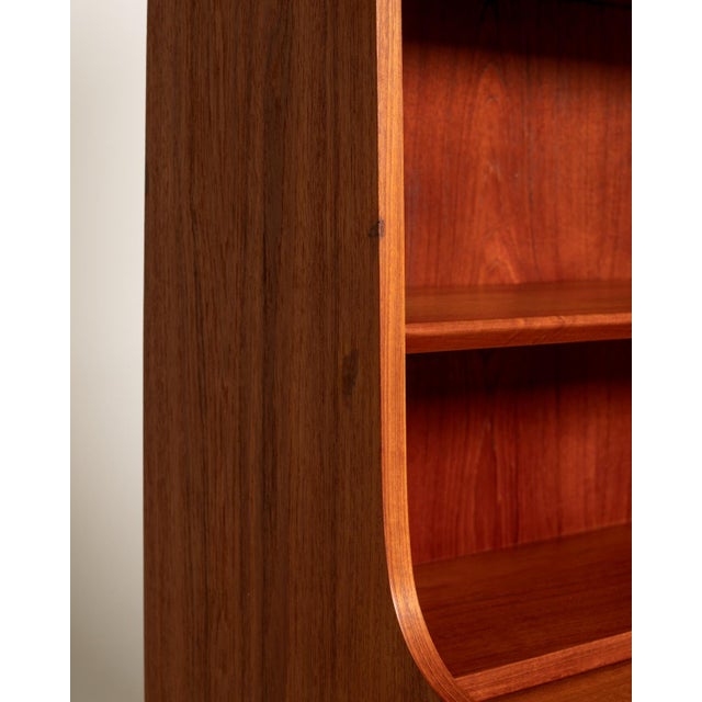 Brown Bornholmereolen Bookcase by Johannes Sorth for Bornholms Møbelfabrik, 1950s For Sale - Image 8 of 13