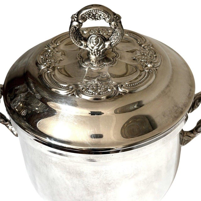 Vintage Rococo Oneida Usa Silverplate Covered Ice Bucket Ornate Floral Lid Glass Liner For Sale - Image 9 of 9