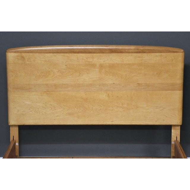 Mid-Century Modern 1950s Refinished Twin Beds by Heywood Wakefield - A Pair For Sale - Image 3 of 8