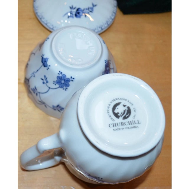 Elegant Churchill fine earthenware tea set in the FINLANDIA swirl pattern, made in England. This classic set includes a...