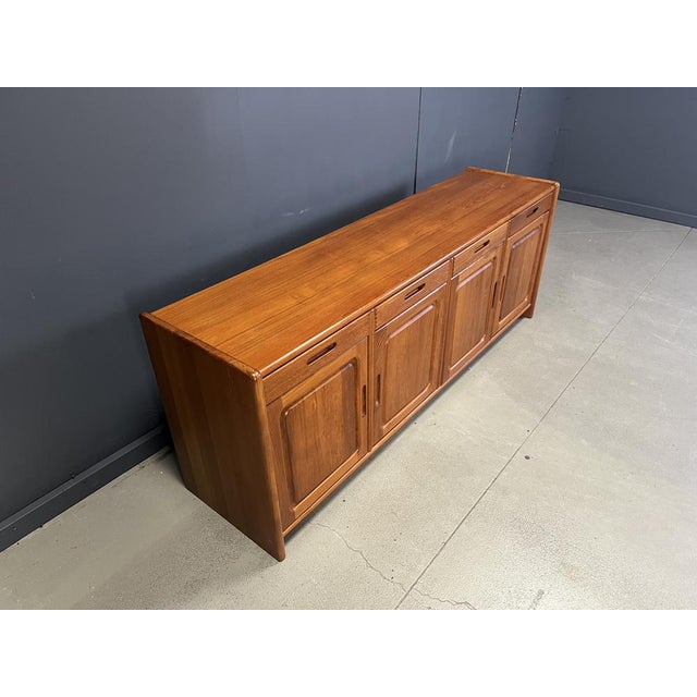 Mid-Century Scandinavian Credenza from Dyrlund, 1960s For Sale - Image 10 of 11