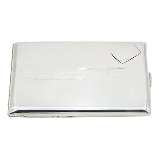 Rectangular Silver Cigarette Case with Engraved Bands For Sale