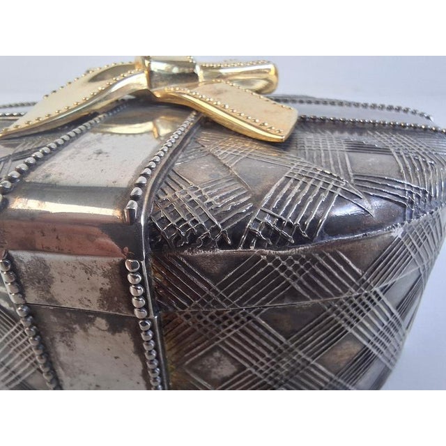 Vintage Silver Tone Geometric Jewelry Box with Gold Bow, 1980 For Sale - Image 4 of 18