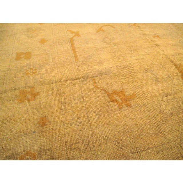 Galerie Shabab Collection Gold Early 20th Century Handmade Turkish Oushak Large Square Room Size Carpet For Sale In New York - Image 6 of 10