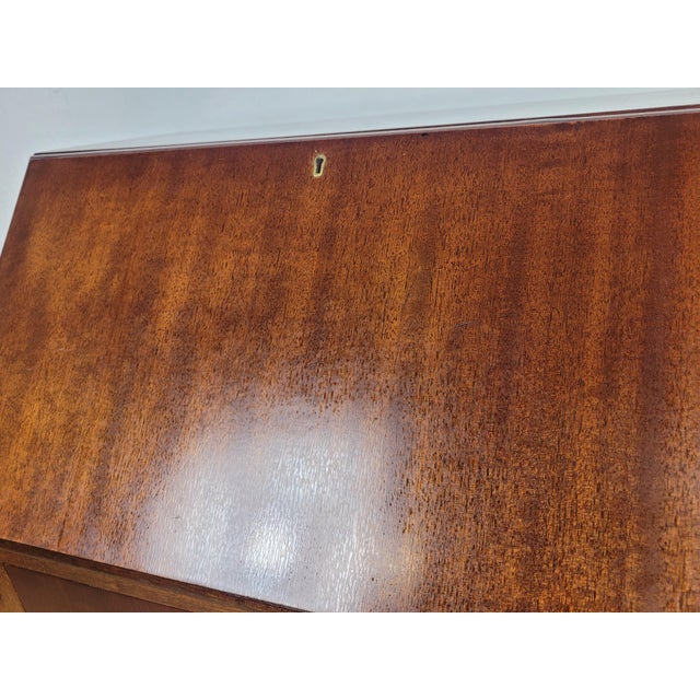 Vintage Writing Desk in Leather, 1930s For Sale - Image 6 of 18