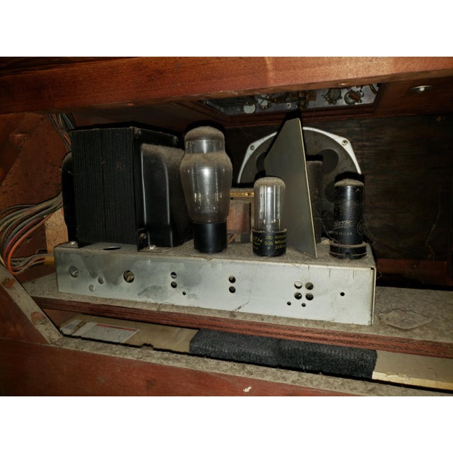 Vintage Mid Century Zenith Round Screen Tv For Sale - Image 11 of 12