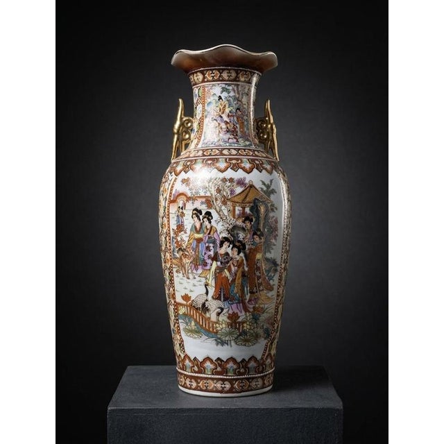 Large Vintage Chinese Decorative Vase For Sale - Image 5 of 5