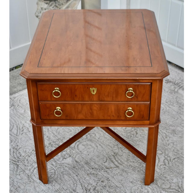 Vtg. Drexel Inlaid YewWood One Drawer Regency Style Side Table W/Stretcher Base For Sale - Image 12 of 13