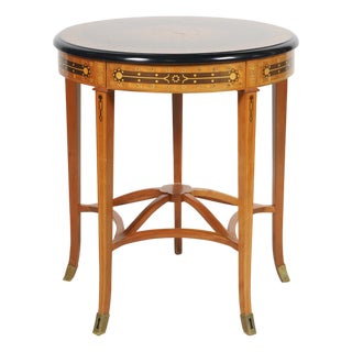 1980s Exquisite Compass Star Inlaid Round Table by John Widdicomb – Neoclassical Marquetry Top, Ebonized Edge For Sale