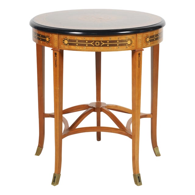 1980s Exquisite Compass Star Inlaid Round Table by John Widdicomb – Neoclassical Marquetry Top, Ebonized Edge For Sale
