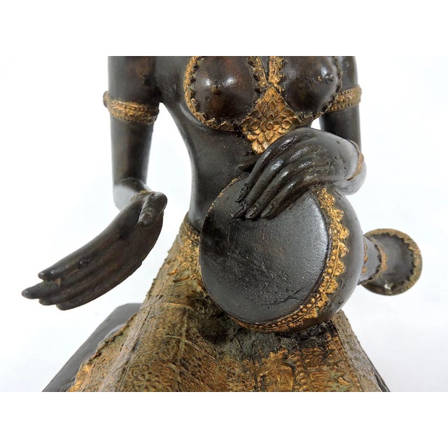 Vintage Thai Bronze & Gilt Female Figure, the Klong Yao Musician Statue / Sculpture For Sale - Image 9 of 13