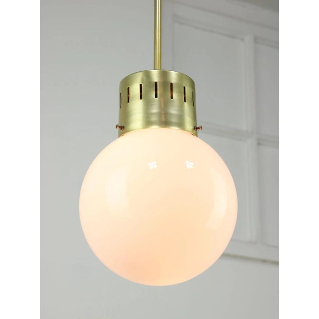 Takes one standard E27 light bulb (not included). Up to 250V (Europe/UK Standard).The wiring of this item may be original...