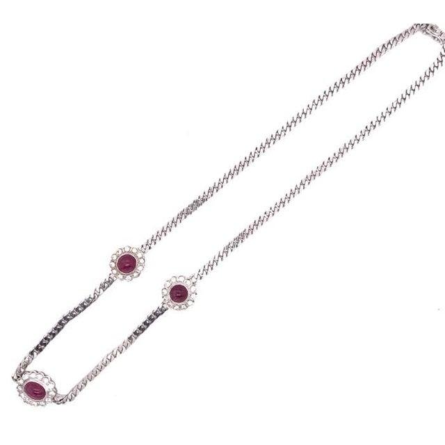 Antique White 14 Karat White Gold Figaro Amethyst and Diamond Station Necklace For Sale - Image 8 of 12