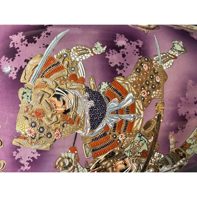 Early 20th Century Large And Unusual Satsuma Vase With Samurai For Sale - Image 9 of 9