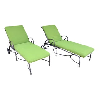 Vintage Pair Brown Jordan Florentine Chaise Lounge Chairs With Original Cushions For Sale