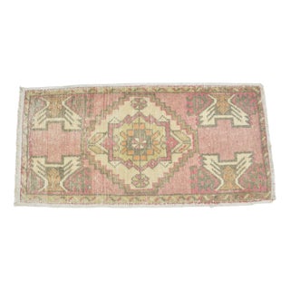 Small Modern Light Pink Wool Handmade Mat Rug For Sale