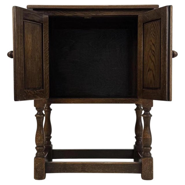 Small Antique English Oak Cabinet, 1900s For Sale - Image 4 of 11