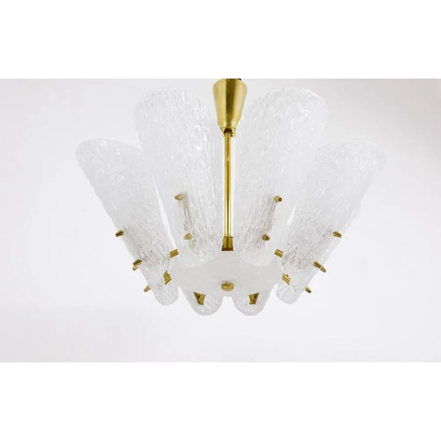 Kalmar Mid-Century Brass Chandelier with White Textured Glass Lamp Shades attributed to J. T. Kalmar for Kalmar, 1950s For Sale - Image 4 of 11