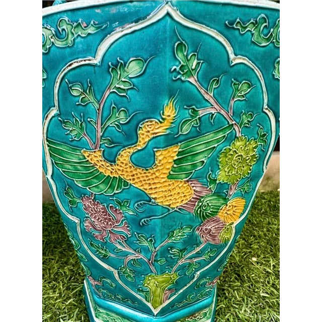Chinoiserie Rare Pair of Chinese Turquoise-Ground Fahua Ware Octagonal Lidded Vases, Ming For Sale - Image 3 of 18