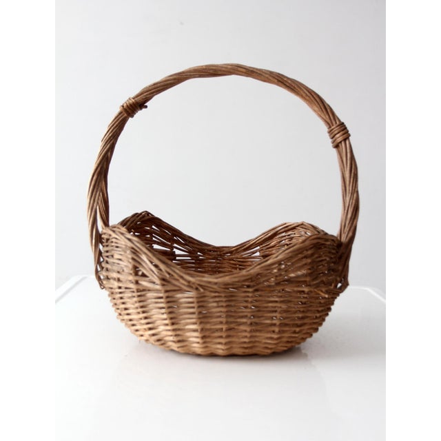 Farmhouse Vintage Willow Gathering Basket For Sale - Image 3 of 12