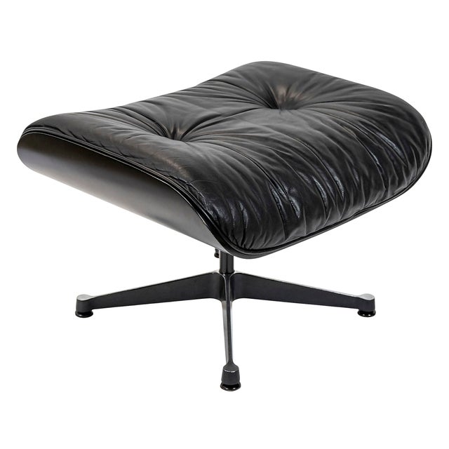 Set of Vintage Lounge Chair and Ottoman by Charles & Ray Eames for Vitra, 1990s, Set of 2 For Sale - Image 9 of 16