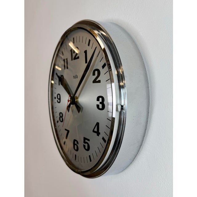 Mid-Century Modern Vintage Electric Wall Clock from Nufa, 1960s For Sale - Image 3 of 18