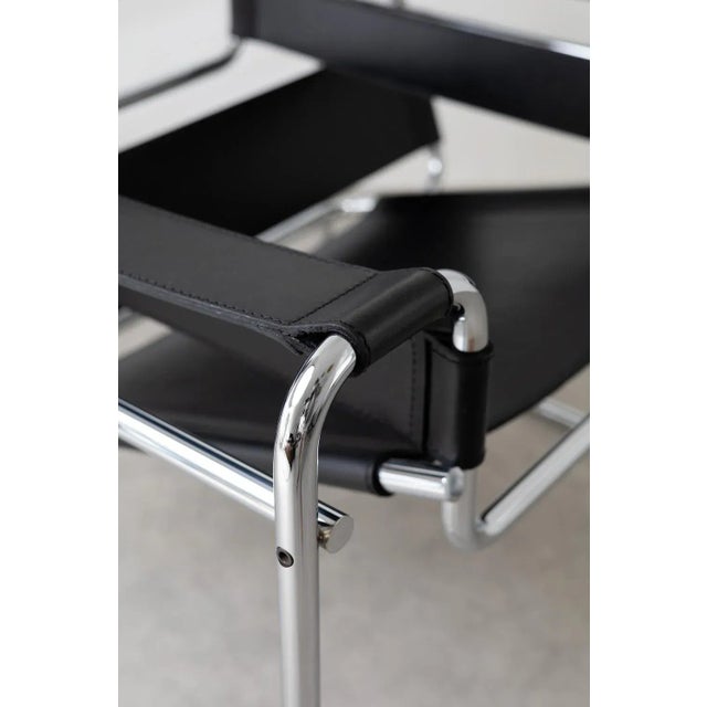 B3 Wassily Lounge Chair in Black Leather by Marcel Breuer, 1980s For Sale - Image 9 of 11