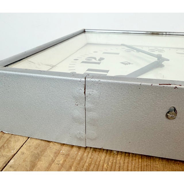 Vintage Industrial Square Wall Clock from Rodopa Chepelare, 1960s For Sale - Image 13 of 18