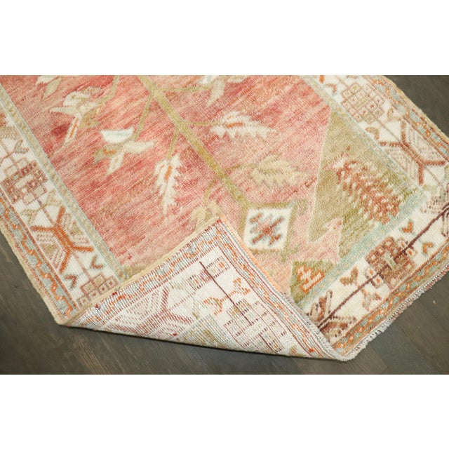 a 2nd quarter of the 20th Century Floral Motif Turkish Small square Rug Details rug no. j4687 size 2'6" x 3'4"