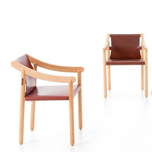 905 Armchairs by Vico Magistretti for Cassina, Set of 2 For Sale - Image 3 of 13