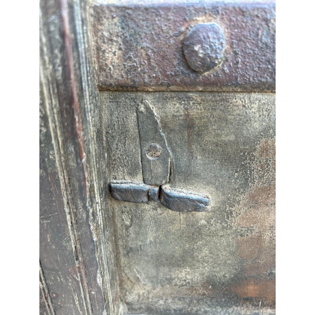 1900s Antique Door With Rustic Metal Inset | Detailed Indian Door ...
