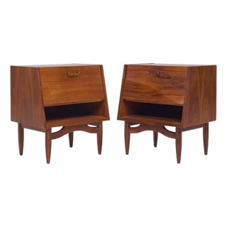 Merton Gershun for American of Martinsville Mid Century Walnut and Brass Nightstands - Pair For Sale