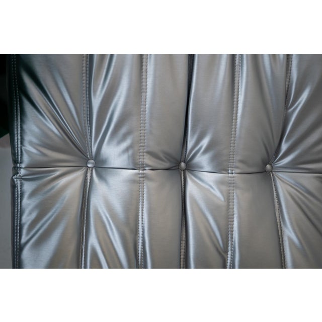Set of Togo Lounge Chair and Ottoman in Silver Skai by Michel Ducaroy for Ligne Roset, 1973 For Sale - Image 9 of 10