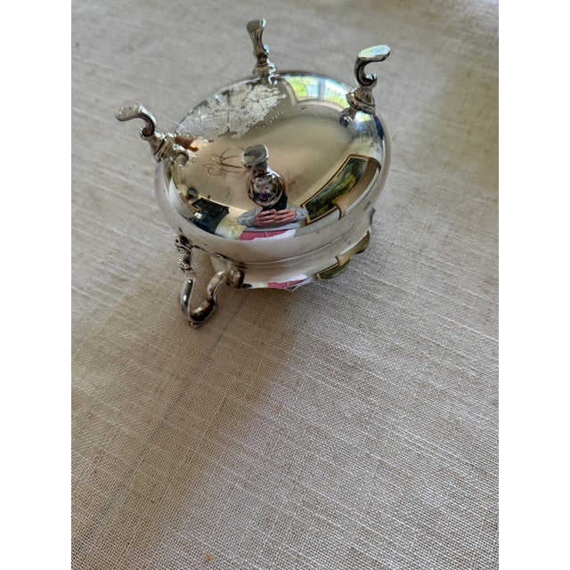 Poole Silver Co. Vintage Poole Silver Co Silverplate Creamer & Sugar Bowl Set | Footed Silver Serveware For Sale - Image 4 of 11
