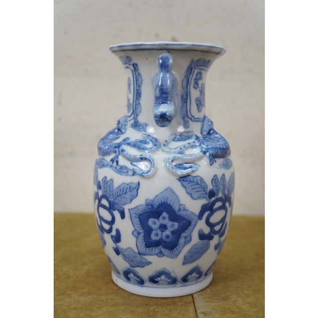 Chinese Chinoiserie Blue & White Porcelain Dragon Foo Dog Mantel Vase Urn For Sale - Image 11 of 13
