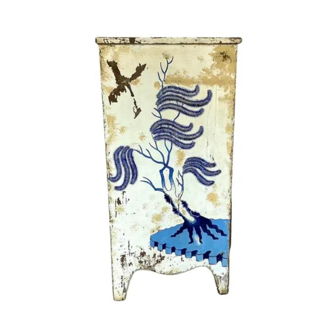 Early 19th Century George III Chinoiserie Painted Chest For Sale - Image 11 of 14