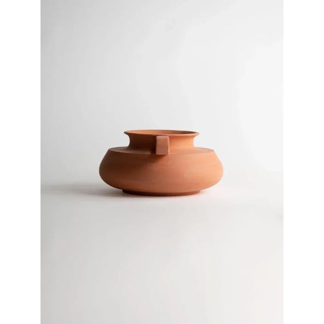 Cannate 3 Pot by Secondome Edizioni Designer: Giulio Iacchetti. Dimensions: Ø 37 x H 27 cm. Materials: Clay. Collection /...