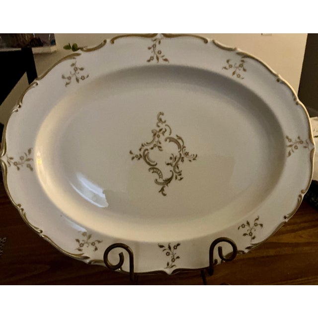 This exquisite platter is both sophisticated as well as elegant; which is typical of the English. Royal Doulton was...