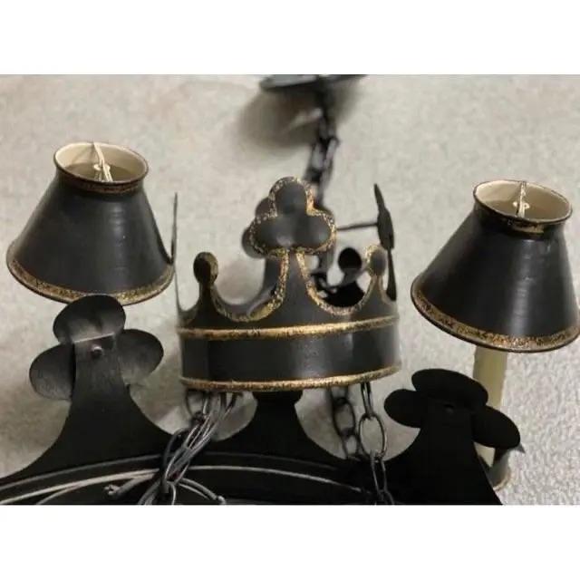 Gothic Late 20th Century Vintage Niermann Weeks Regency Style Tole Chandelier For Sale - Image 3 of 5
